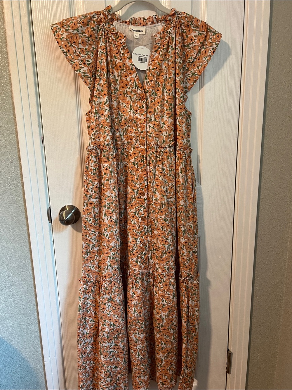 &merci Orange Floral Midi Dress